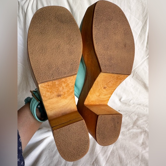 CHARLOTTE STONE
Bonnie Leather Slingback Strap Platform Clog size 10 - Picture 8 of 15